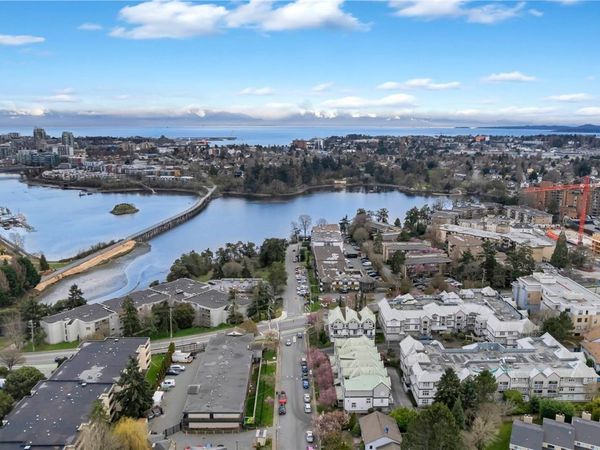 3010 Washington Ave, Unit 111, Victoria, BC V9A 1P6