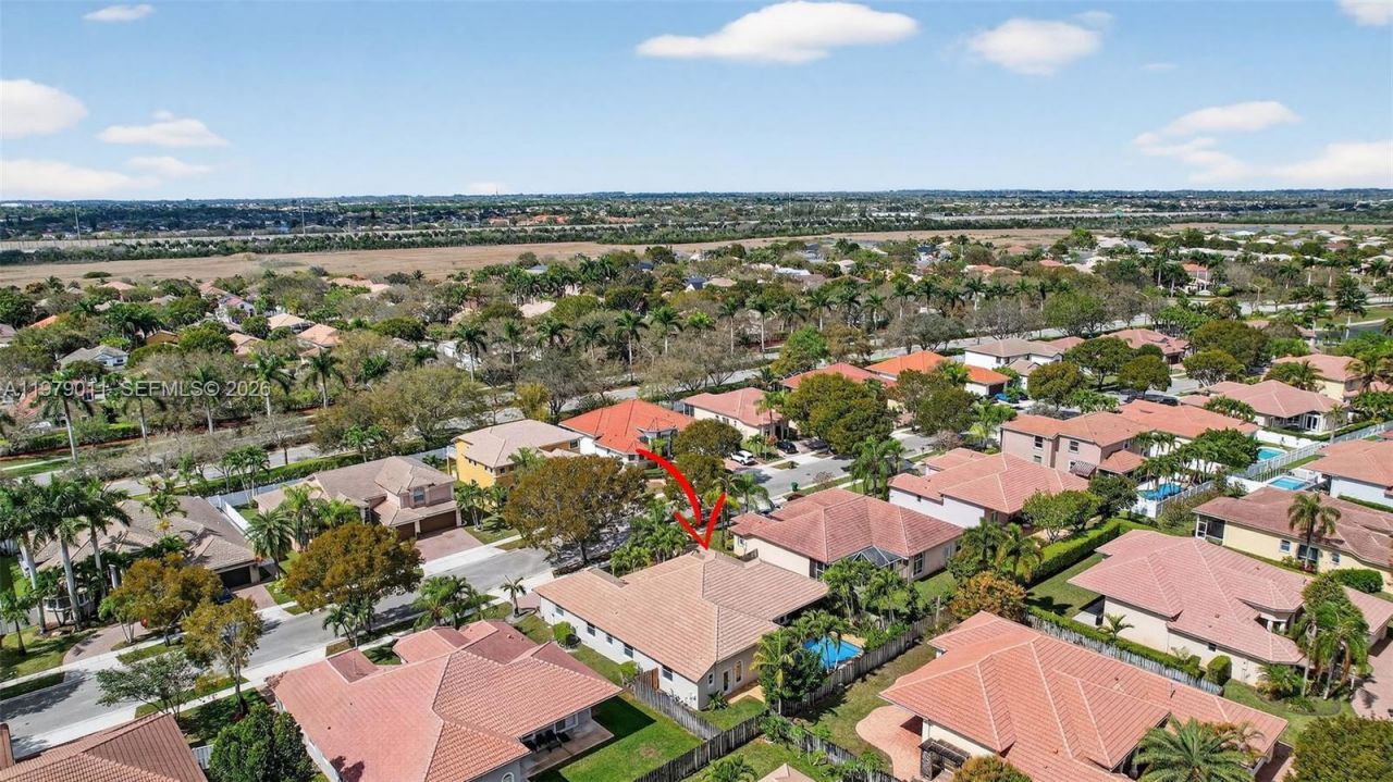 1221 NW 141st Ave, Pembroke Pines, FL 33028 Photo