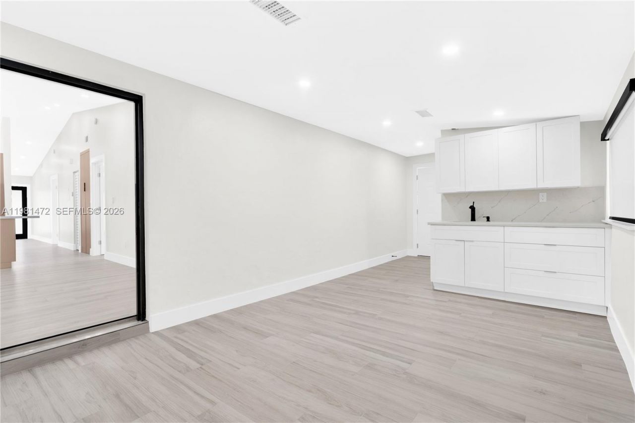 Please Call For Address, Hialeah Gardens, FL 33018 Photo