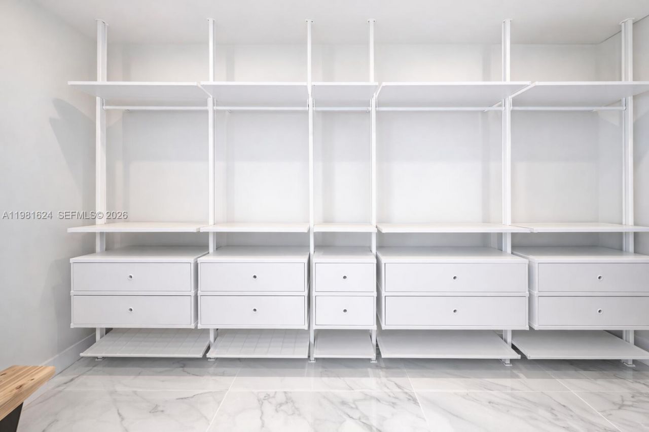 2890 N Ocean Dr, Hollywood, FL 33019 Photo