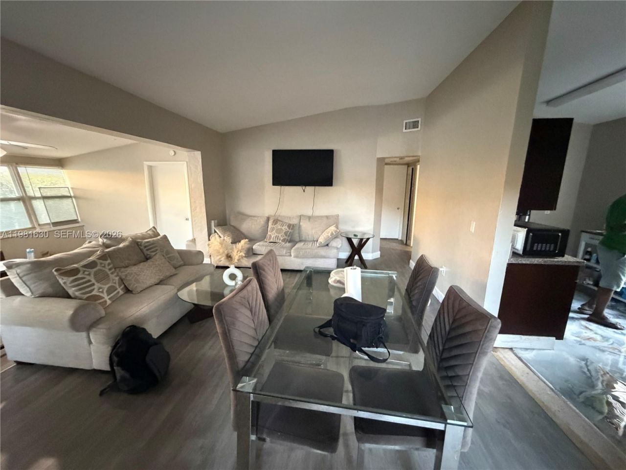 354 NE 173rd St, North Miami Beach, FL 33162 Photo