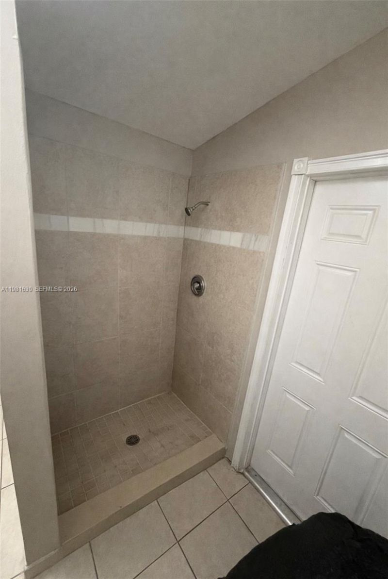 354 NE 173rd St, North Miami Beach, FL 33162 Photo