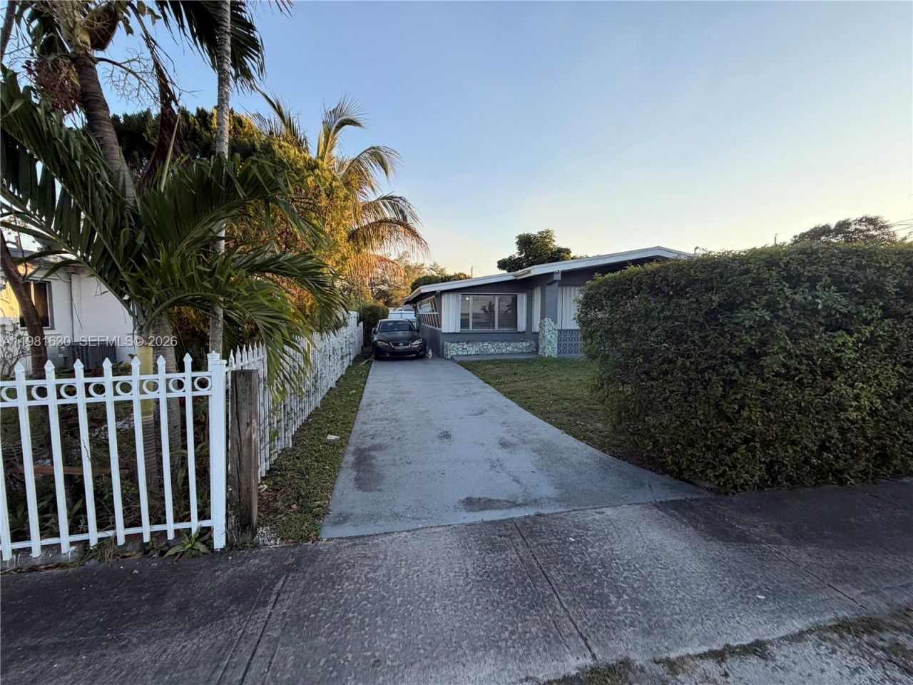 354 NE 173rd St, North Miami Beach, FL 33162 Photo