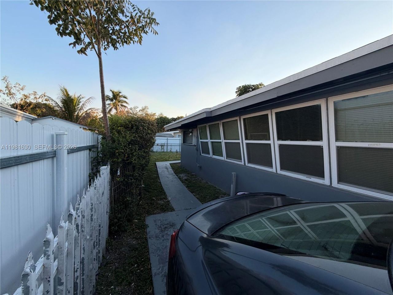 354 NE 173rd St, North Miami Beach, FL 33162 Photo
