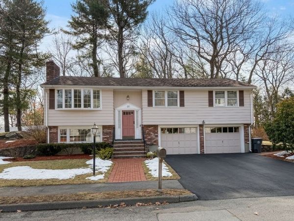 22 Susan Dr, Saugus, MA 01906