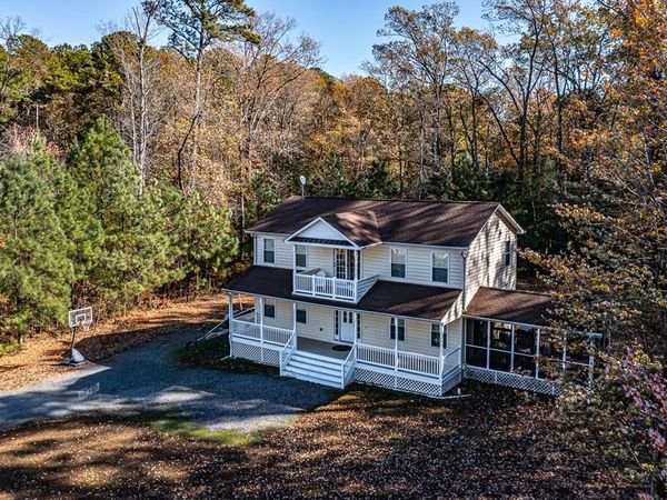 275 Grannys Bar Road, HAGUE, VA 22469