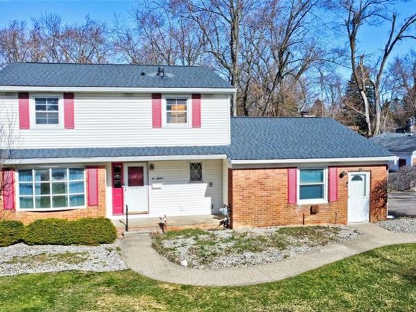 215 Parkview Boulevard, Orion Twp, MI 48362