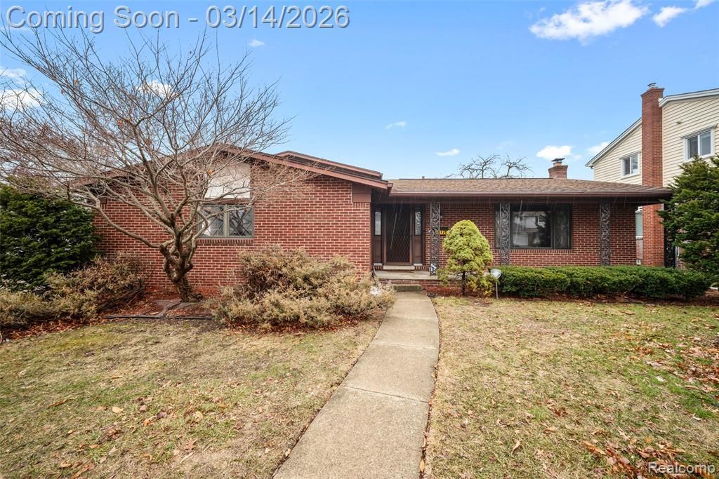 14176 Hubbard Street, Livonia, MI 48154 Main Photo