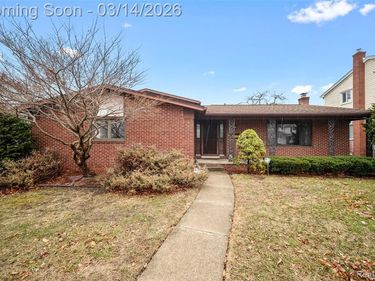 14176 Hubbard Street, Livonia, MI 48154