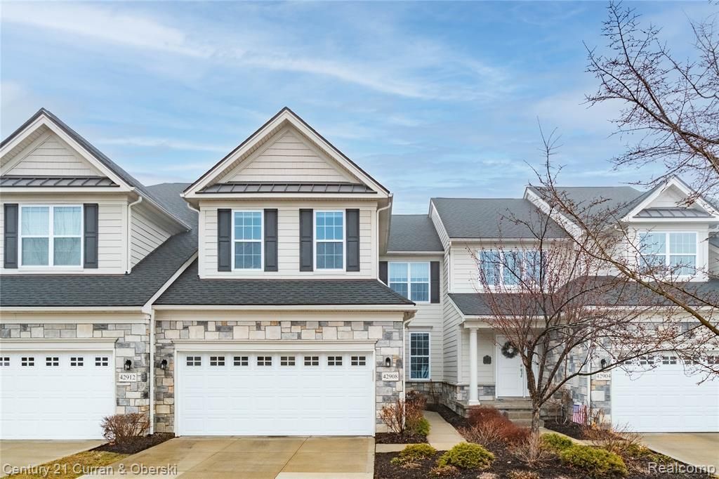 42908 Cardinal Way, Novi, MI 48375 Main Photo
