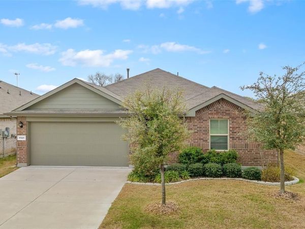 1141 Loomis Trail, Justin, TX 76247