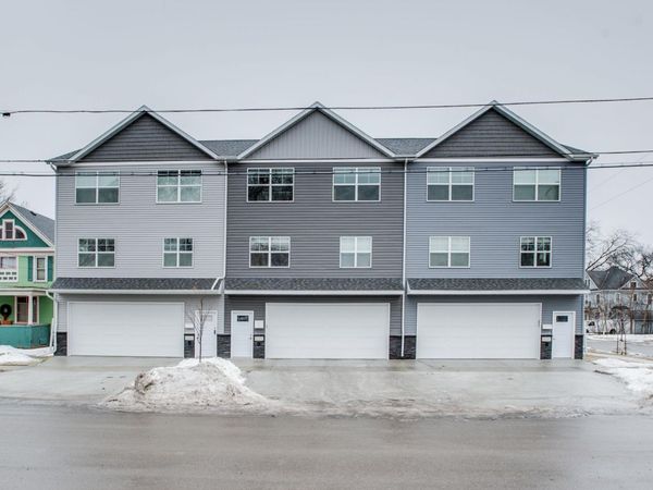 628 10th Avenue N, Fargo, ND 58102