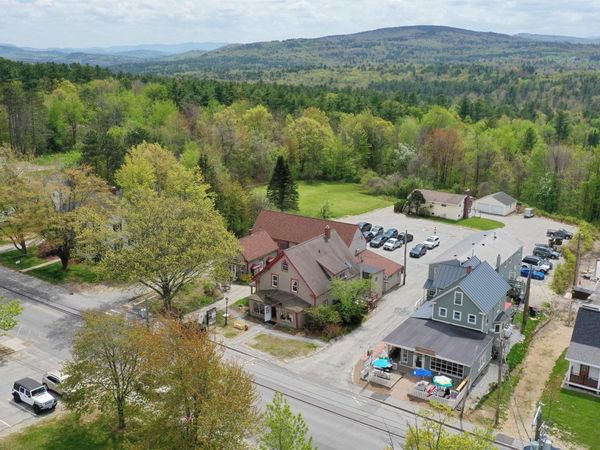 428 Main Street, New London, NH 03257