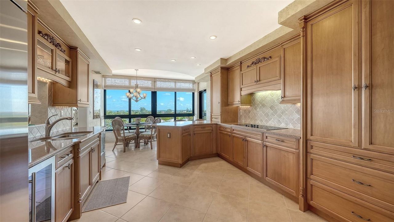535 Sanctuary Drive, Unit A401, Longboat Key, FL 34228 Photo