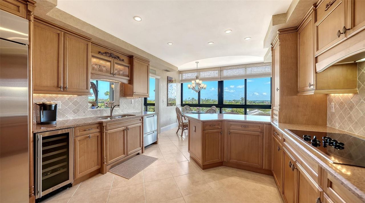 535 Sanctuary Drive, Unit A401, Longboat Key, FL 34228 Photo