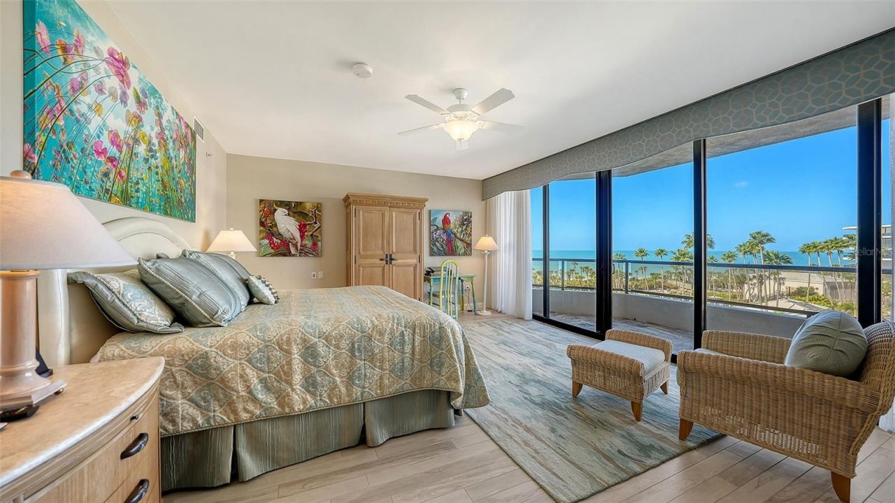 535 Sanctuary Drive, Unit A401, Longboat Key, FL 34228 Photo