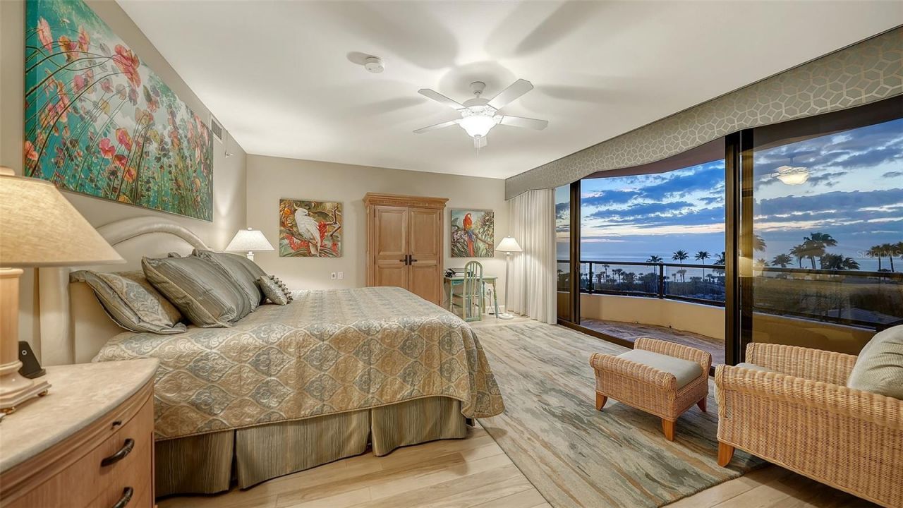 535 Sanctuary Drive, Unit A401, Longboat Key, FL 34228 Photo