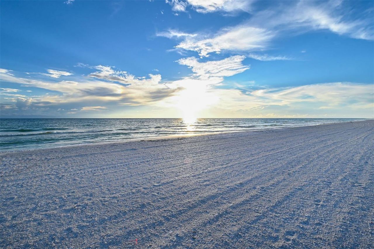 535 Sanctuary Drive, Unit A401, Longboat Key, FL 34228 Photo