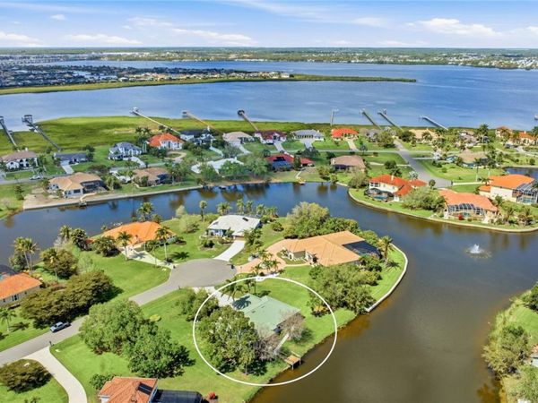 6115 9TH AVENUE CIRCLE NE, BRADENTON, FL 34212