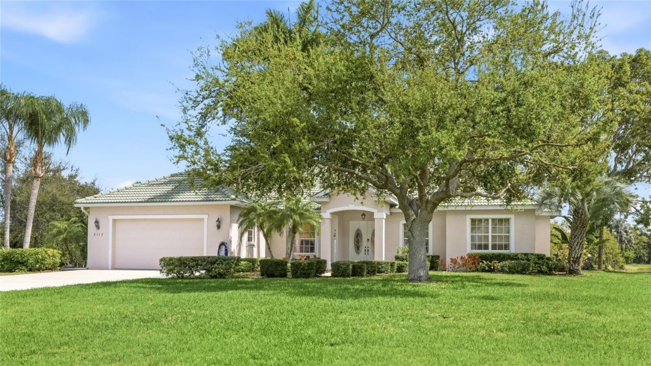 6115 9th Avenue Circle Ne, Bradenton, FL 34212 Photo