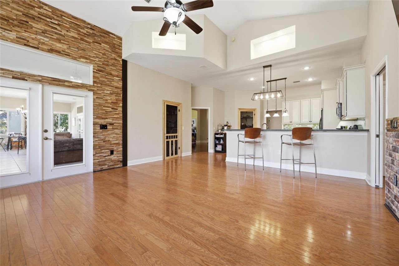 10320 SW 17th Place , Gainesville, FL 32607 Photo