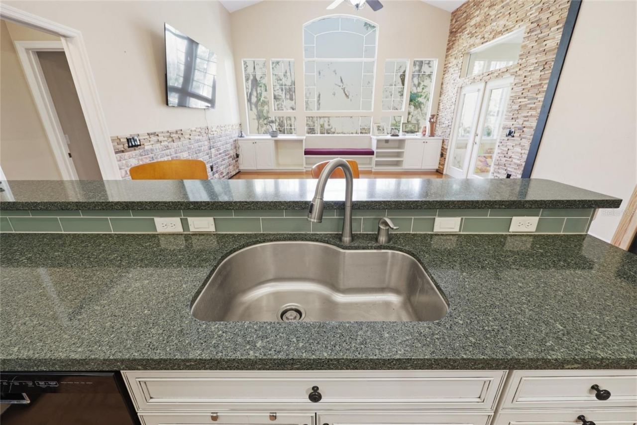 10320 SW 17th Place , Gainesville, FL 32607 Photo