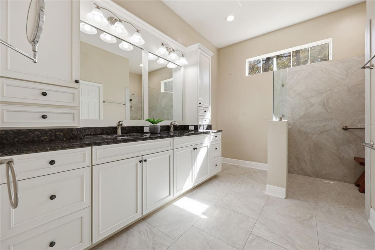 10320 SW 17th Place , Gainesville, FL 32607 Photo