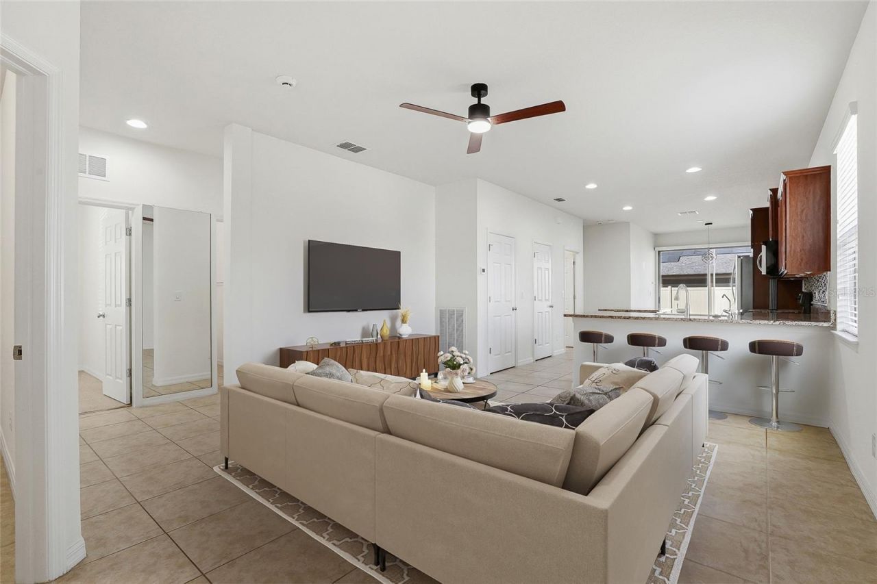 1724 Passage Key Lane, Ruskin, FL 33570 Photo