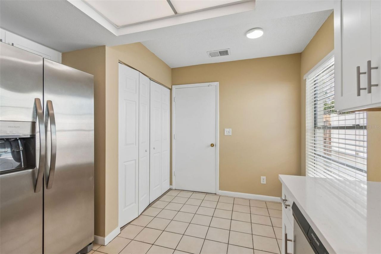 8301 Iberia Place, Tampa, FL 33637 Photo