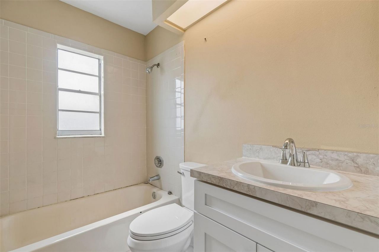 8301 Iberia Place, Tampa, FL 33637 Photo