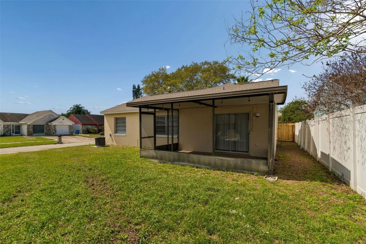 8301 Iberia Place, Tampa, FL 33637 Photo