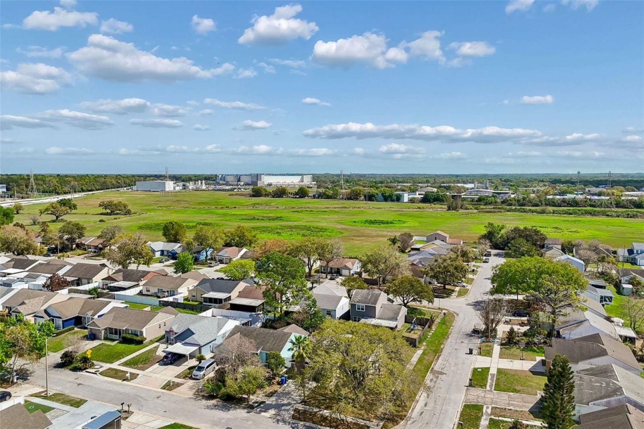 8301 Iberia Place, Tampa, FL 33637 Photo