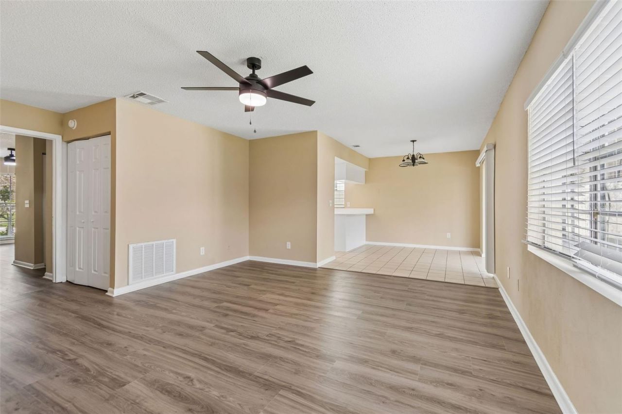 8301 Iberia Place, Tampa, FL 33637 Photo