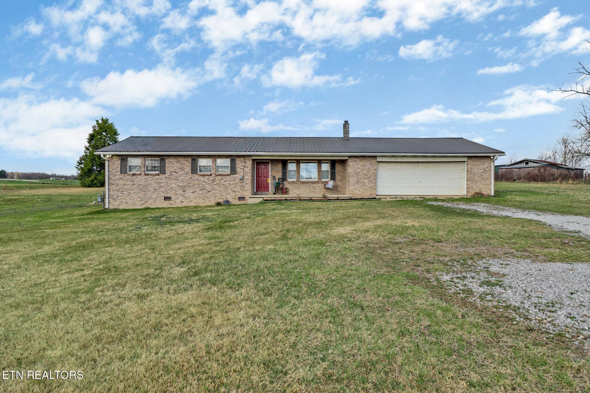11229 Highway 127 N, Crossville, TN 38571 Main Photo