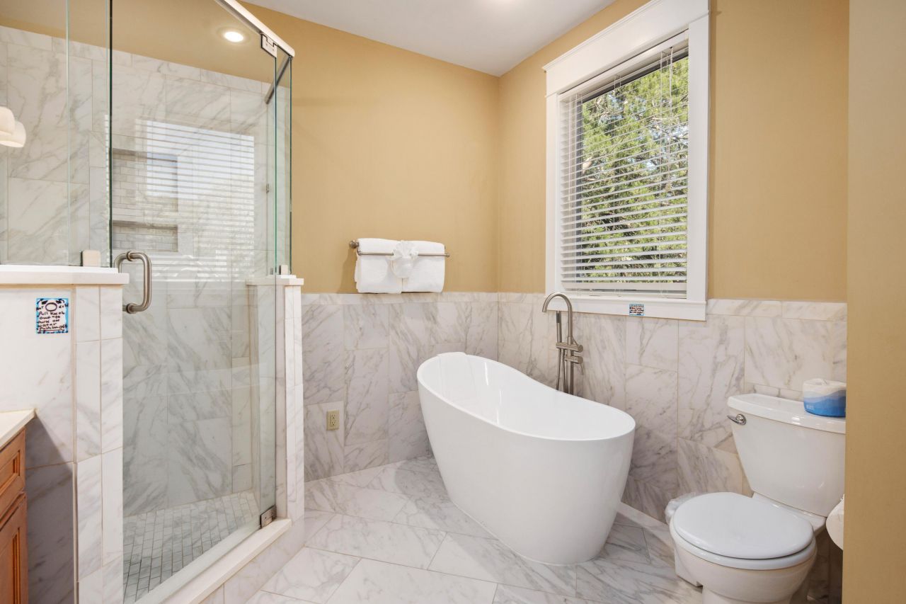 9 24th Avenue Photo 12