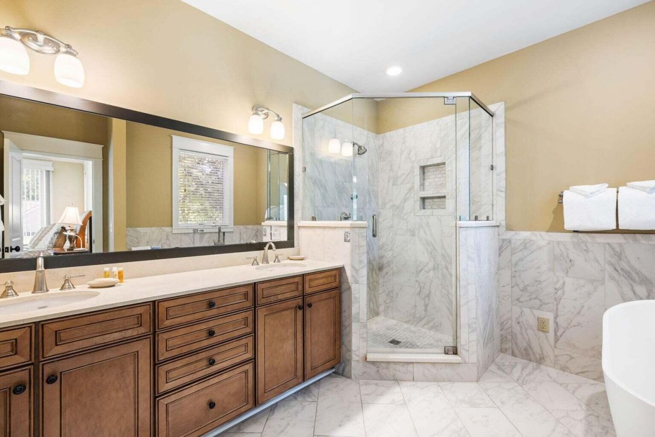 9 24th Avenue Photo 13