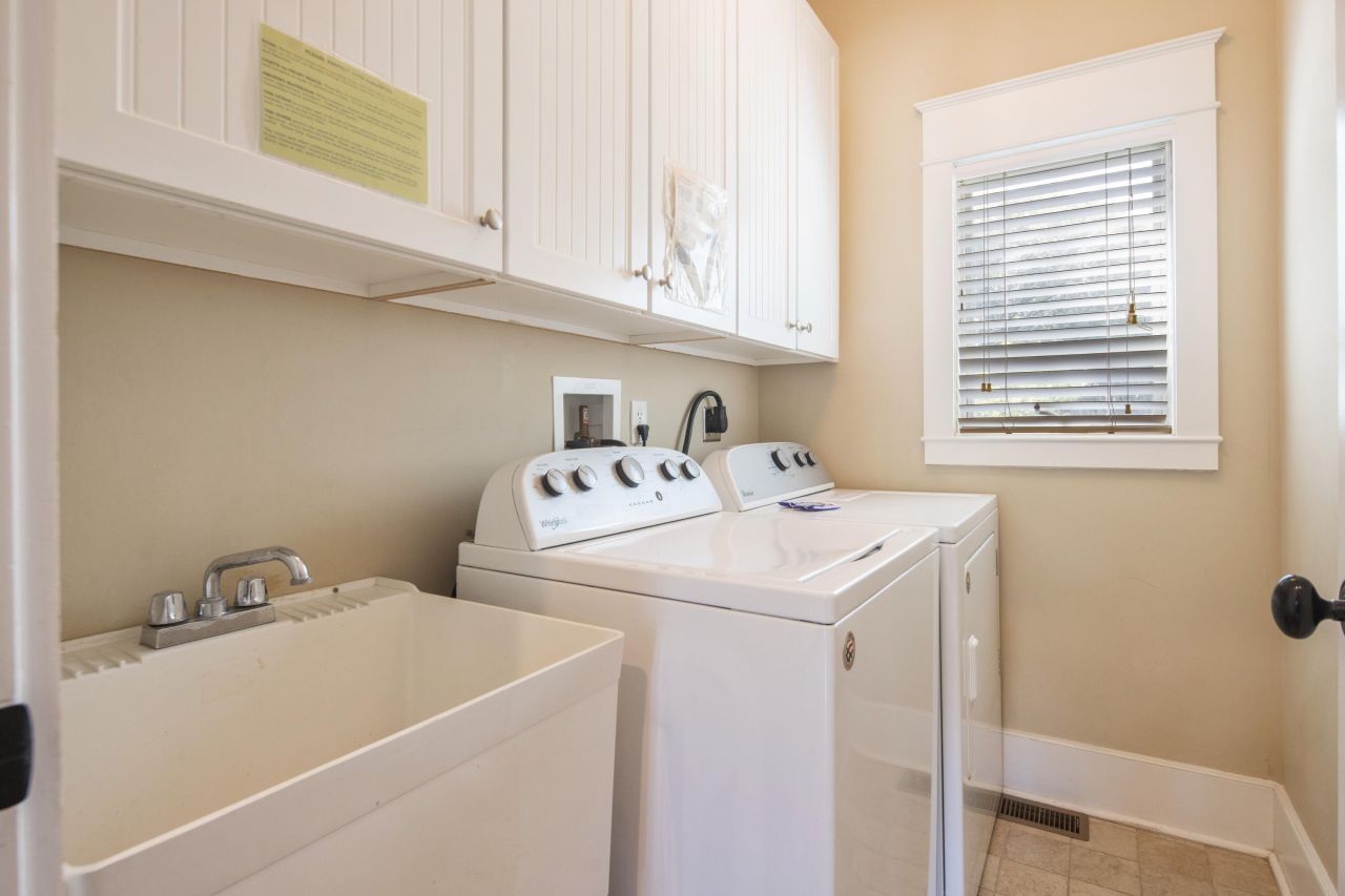 9 24th Avenue Photo 27