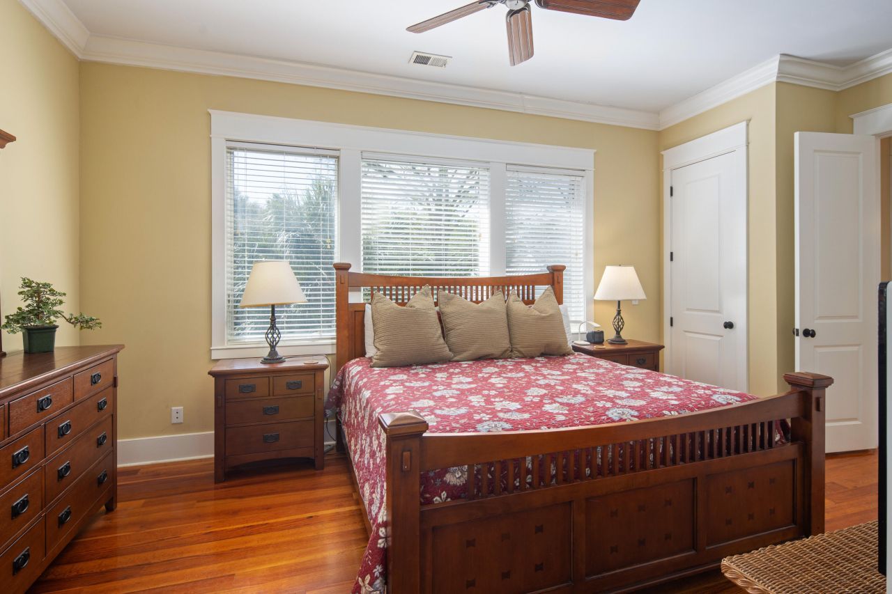 9 24th Avenue Photo 40