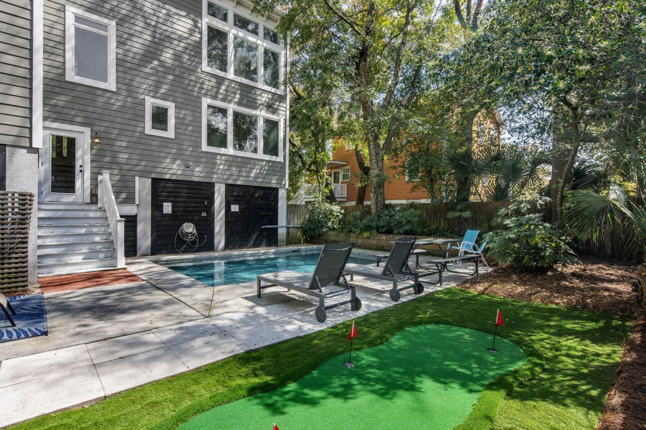 9 24th Avenue Photo 8