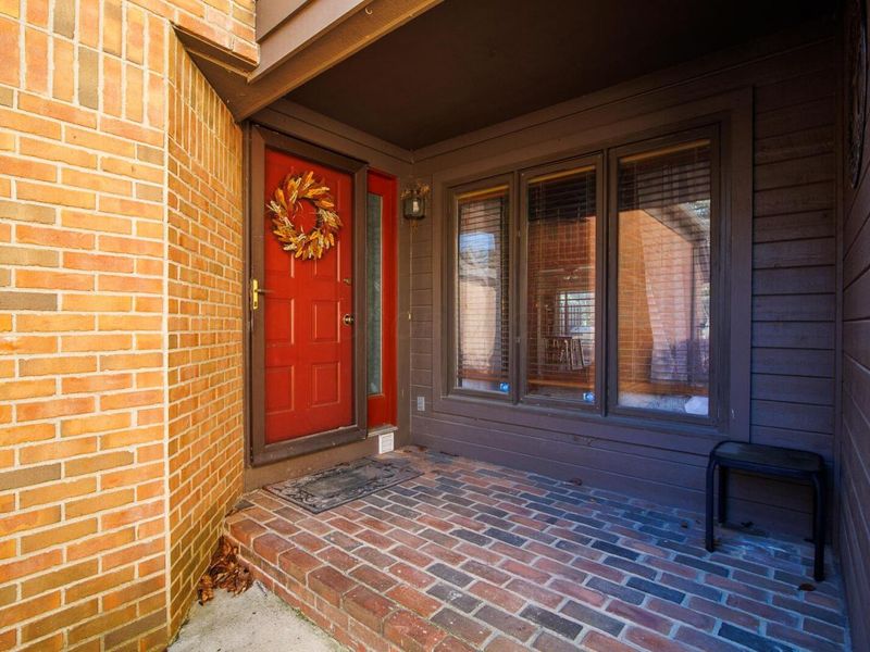 7187 Inverness Court , Dublin, OH 43016 Photo 3