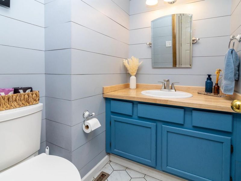 7187 Inverness Court , Dublin, OH 43016 Photo 5