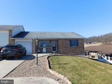 14 KRISTI LANE , LEWISTOWN, PA 17044