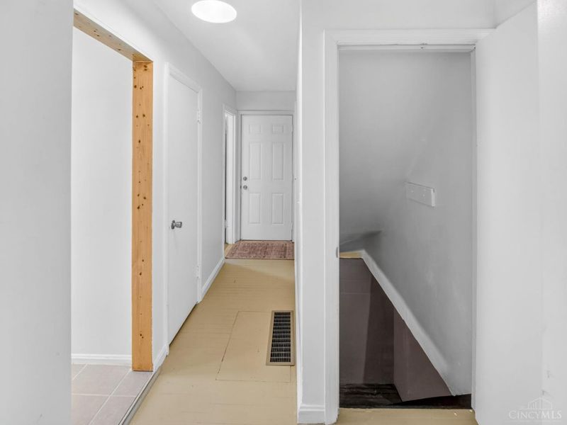 5229 Charloe Street, Cincinnati, OH 45227 Photo 13
