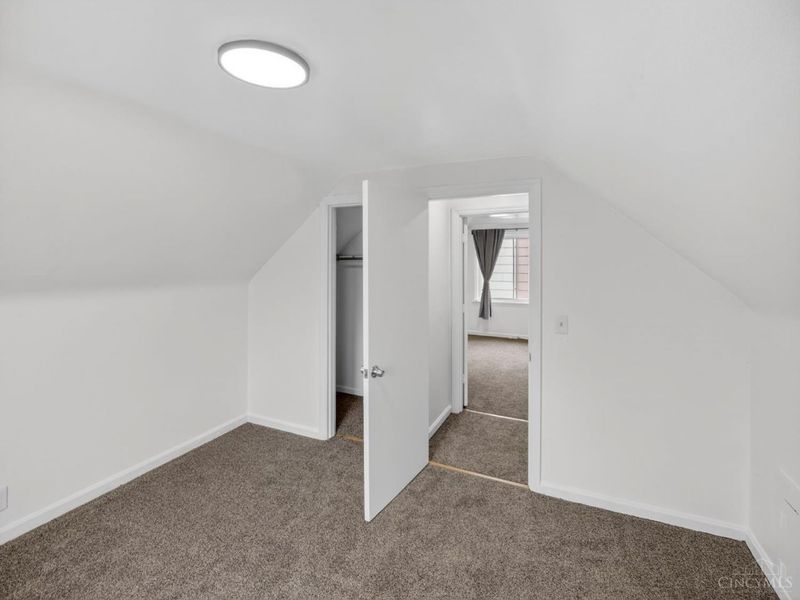 5229 Charloe Street, Cincinnati, OH 45227 Photo 16