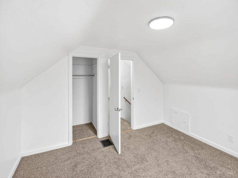 5229 Charloe Street, Cincinnati, OH 45227 Photo 17