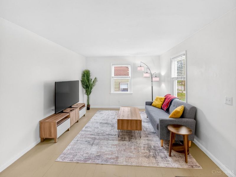 5229 Charloe Street, Cincinnati, OH 45227 Photo 2