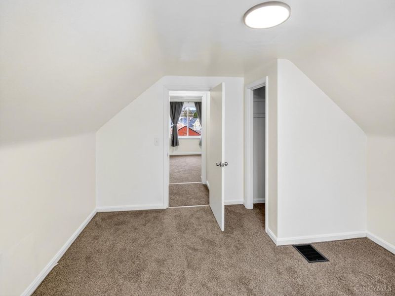 5229 Charloe Street, Cincinnati, OH 45227 Photo 20