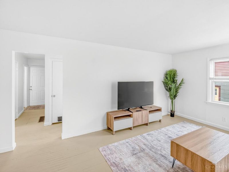 5229 Charloe Street, Cincinnati, OH 45227 Photo 4