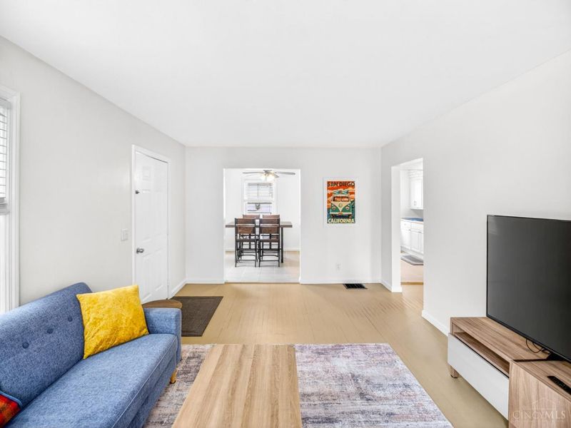 5229 Charloe Street, Cincinnati, OH 45227 Photo 6