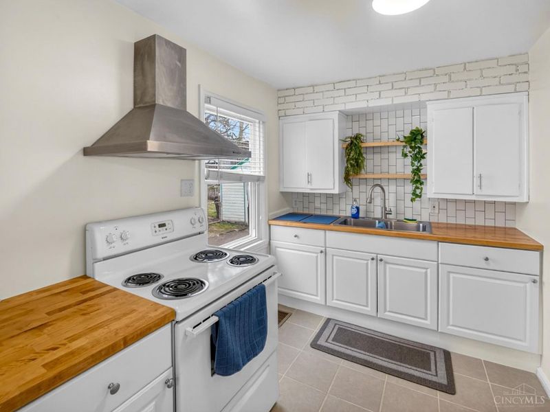 5229 Charloe Street, Cincinnati, OH 45227 Photo 9